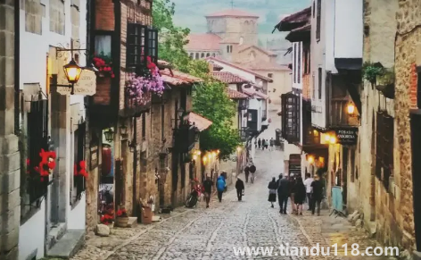 入宅鍋里有必要放錢(qián)嗎(廚房用具如何收納搬到新家)(圖2) 入宅鍋里有必要放錢(qián)嗎2