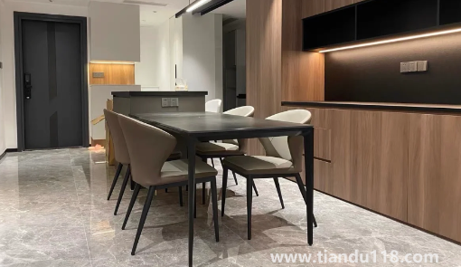 網(wǎng)上購(gòu)買(mǎi)的德利豐巖板正品嗎(德利豐巖板餐桌怎樣才能避免入誤區(qū))(圖2) 網(wǎng)上購(gòu)買(mǎi)的德利豐巖板正品嗎2