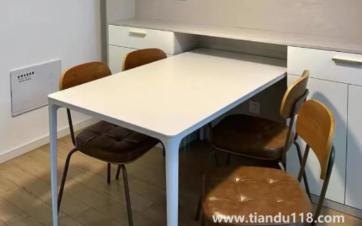 德利豐巖板是什么材料(佛山有幾家做巖板的廠家)(圖1) 德利豐巖板是什么材料1