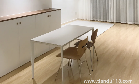 德利豐巖板怎么樣(如何辨別德利豐巖板和依諾巖板)(圖2) 德利豐巖板怎么樣2