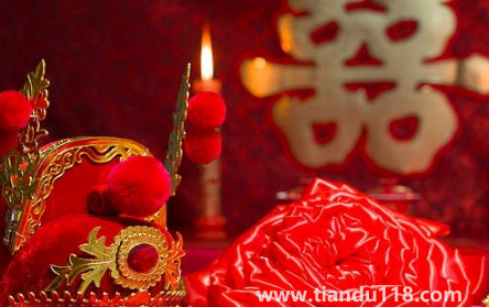 結(jié)婚八字算日子能不能改(結(jié)婚吉日對新人的影響有哪些)(圖3) 結(jié)婚八字算日子能不能改 3