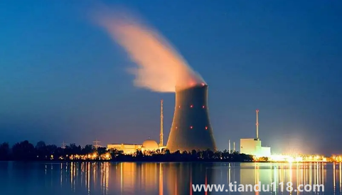 18層供熱一般在哪個(gè)樓層分區(qū)(樓高18層買17層供暖好嗎)(圖1) 18層供熱一般在哪個(gè)樓層分區(qū)1