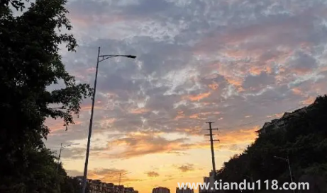 2022重慶幾月份開始穿長(zhǎng)袖(重慶熱到幾月份才結(jié)束)(圖2) 2022重慶幾月份開始穿長(zhǎng)袖2