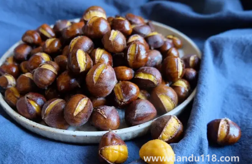 烤板栗用烤箱烤多久能熟(板栗怎么烤用烤箱)(圖3) 烤板栗用烤箱烤多久能熟3