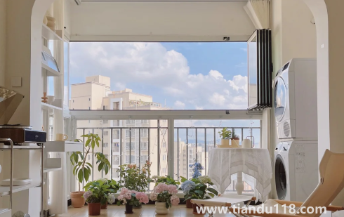 開(kāi)放式陽(yáng)臺(tái)能裝電動(dòng)晾衣架嗎(開(kāi)放式陽(yáng)臺(tái)要不要鋪過(guò)門石)(圖2) 開(kāi)放式陽(yáng)臺(tái)能裝電動(dòng)晾衣架嗎2