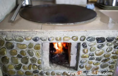 2022年12月8日適合做灶嗎(灶臺(tái)禁忌朝向有哪些)(圖2) 2022年12月8日適合做灶嗎2