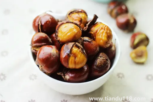 自己煮的板栗為什么皮不好剝(煮栗子需要開口嗎)(圖3) 自己煮的板栗為什么皮不好剝3