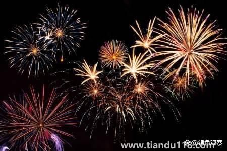 兩地明確:過(guò)年期間可燃放煙花爆竹（多地給出明確回應(yīng)）