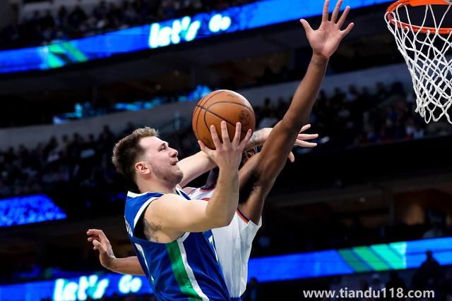 東契奇砍NBA歷史首個(gè)60+20+10（13884負(fù)之后的首勝）